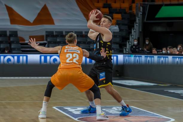 高亭宇无疑 高亭宇无疑