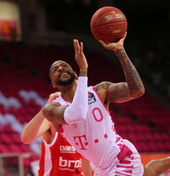 可替代的作 可替代的作