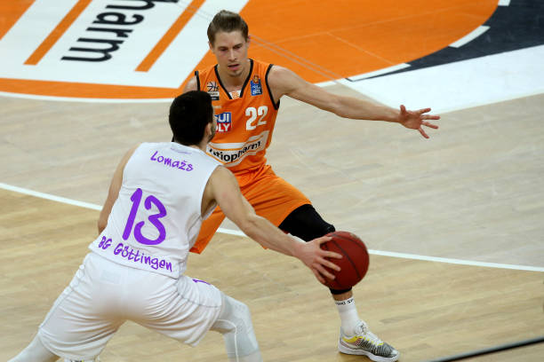 队注入了新 队注入了新